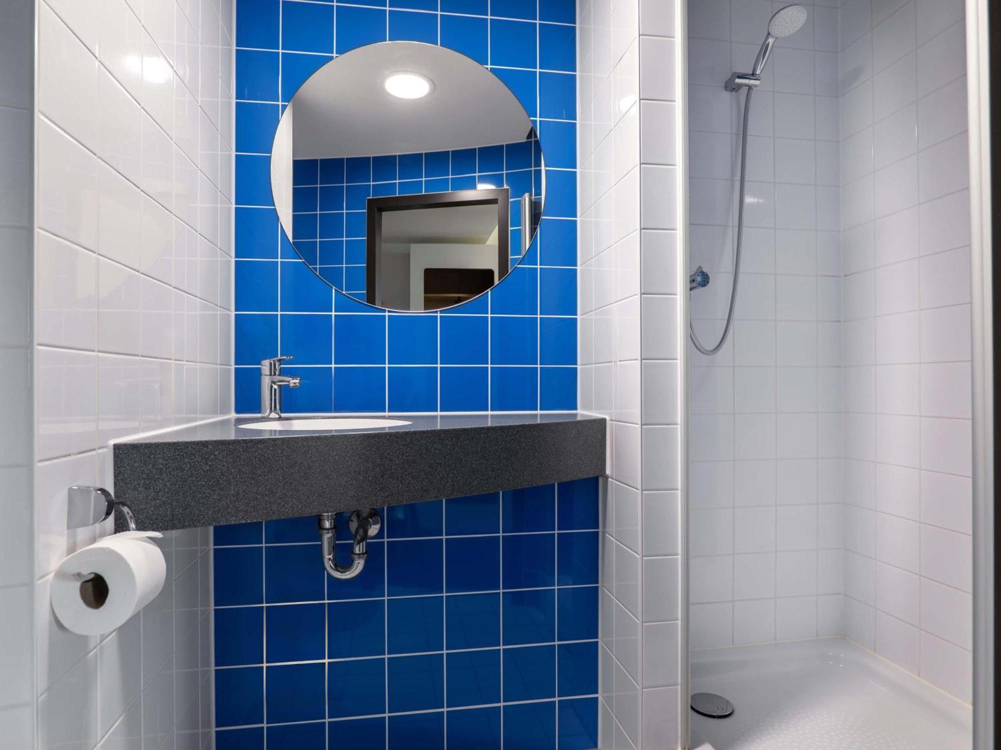 Single Room,1706965028:JPEG